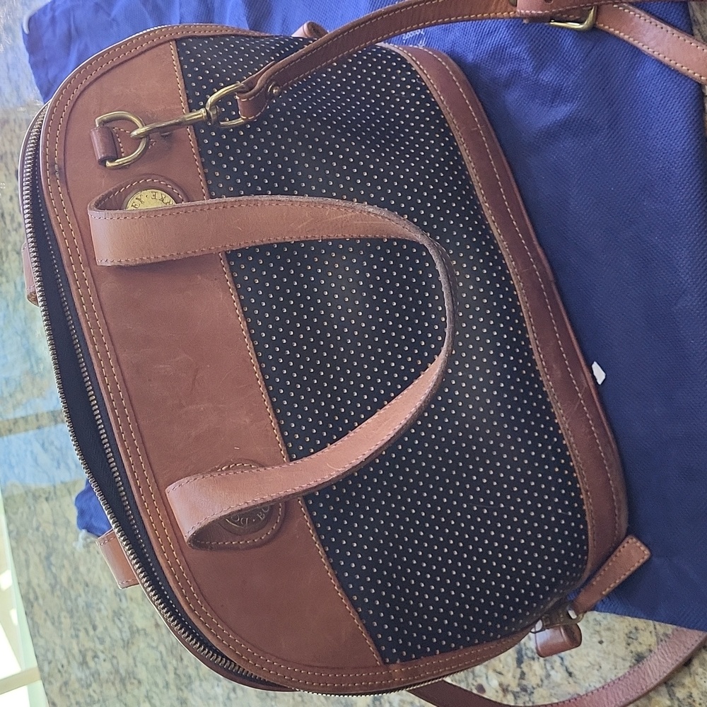 Dooney & Bourke - Picture 6 of 9